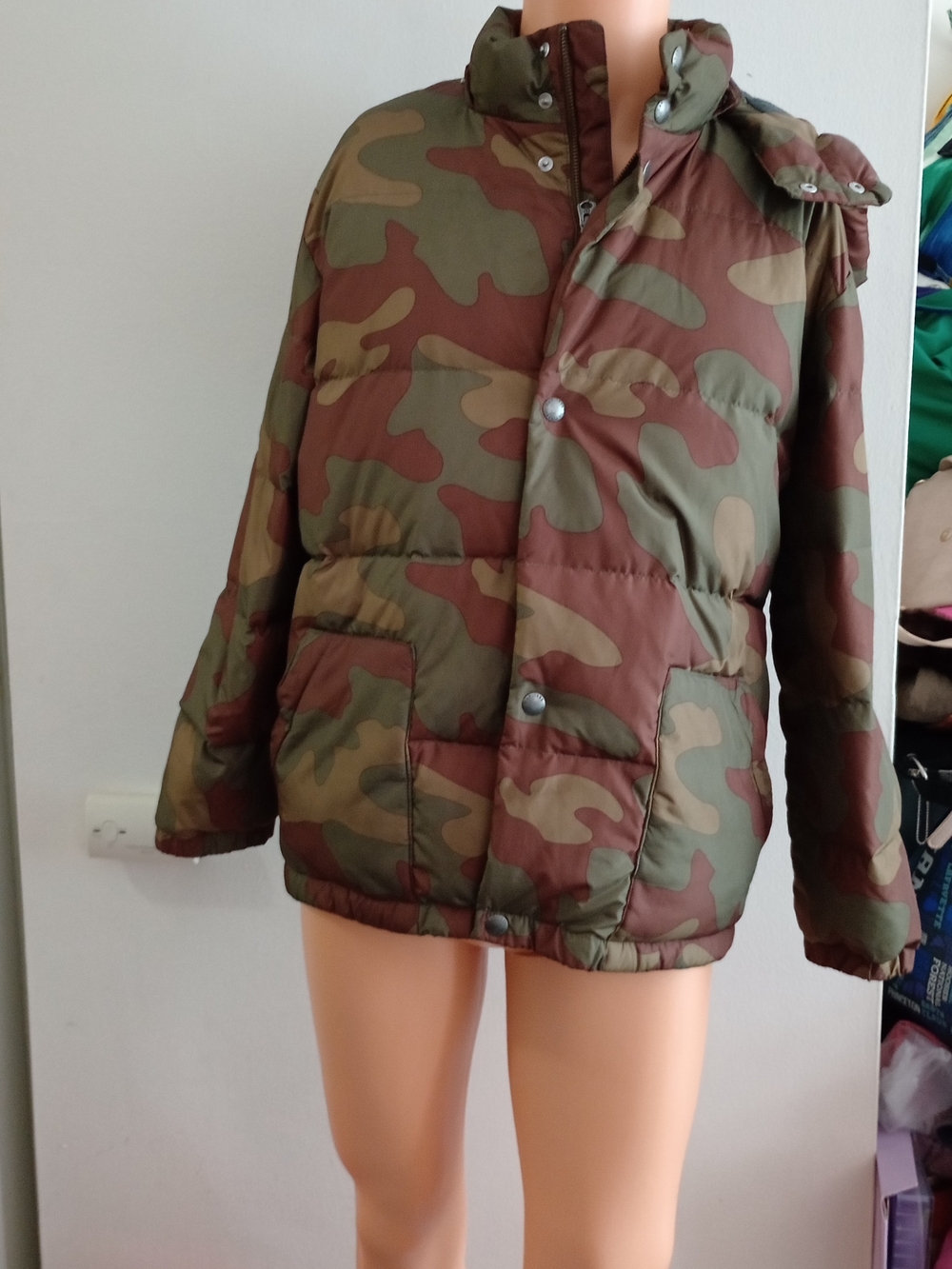 GAP Kids Camo Puffer Jacket in Green and Brown